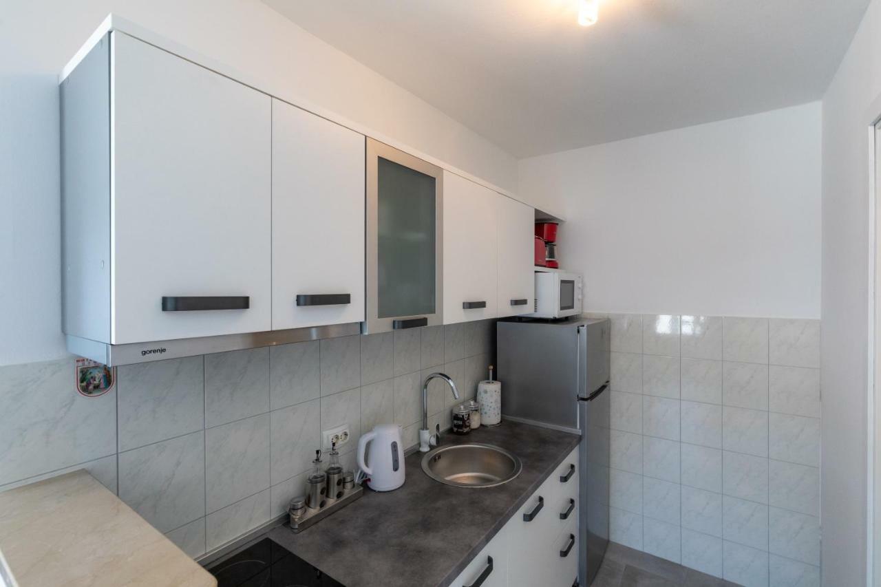 Apartments Lovorna 슬라노 외부 사진